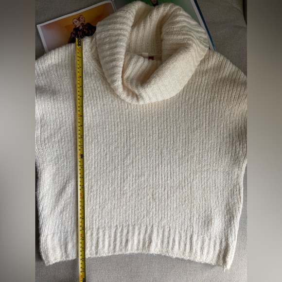 Anthropologie Pilcro Wide Turtleneck  Sweater In Cream/Ivory Size M - Picture 12 of 16